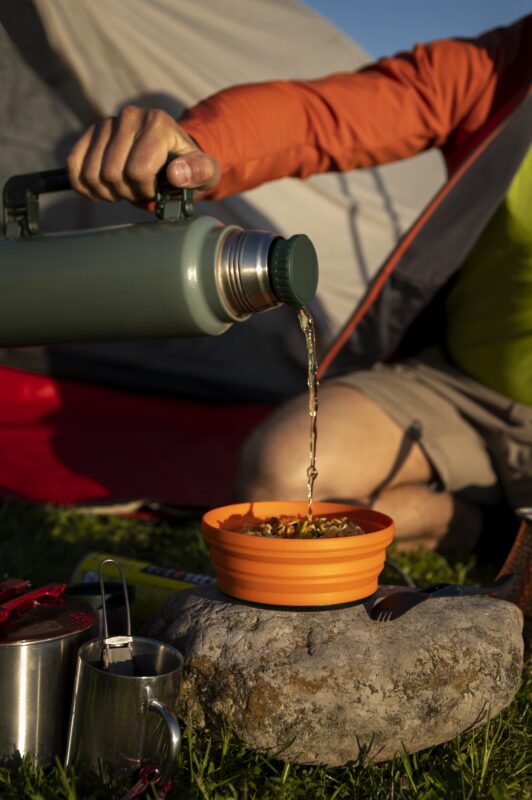 لیست کامل لوازم طبیعت‌ گردی و کوهنوردی برای کمپ