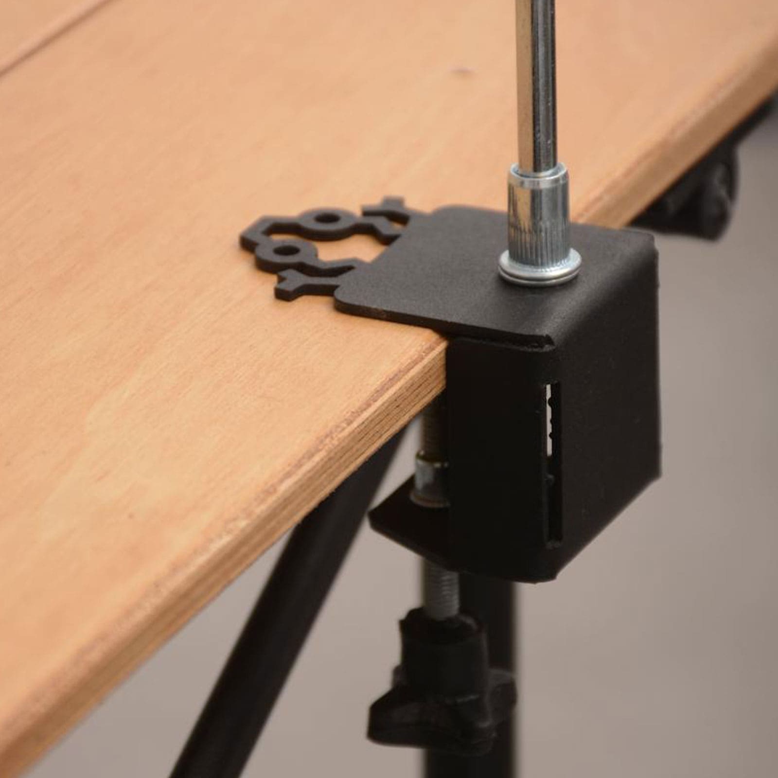 اویز-چراغ1-min آویز چراغ لایف کمپ